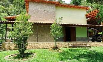 Imagem 2: Casa para venda tem 390 metros quadrados com 3 quartos em Itaipava - Petrópolis - RJ