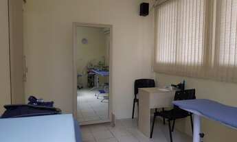 Imagem 2: Casa duplex comercial de 260 m2, com 5 quartos, 6 vagas no Espinheiro