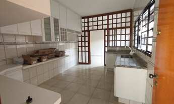 Imagem 5: Casa para venda possui 320 metros quadrados com 3 quartos