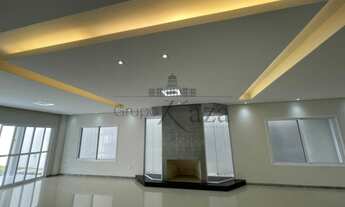 Imagem 6: Casa de condomínio sobrado para venda tem 369 metros quadrados com 4 quartos