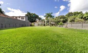 Imagem 3: Casa com 3 quartos, 359m² e 6 vagas de garagem em Ipanema - Porto Alegre