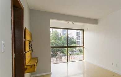 Imagem 2: Cobertura para venda com 129 metros quadrados com 2 quartos em Petrópolis - Porto Alegre