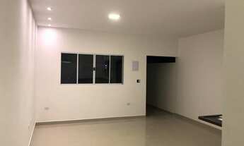 Imagem 3: Casa nova com piscina