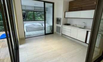 Imagem 7: Casa Alphaville 1 Salvador, 689m², 4 Suítes, 5 Vagas de Garagem, Nascente, Fino Acabamento