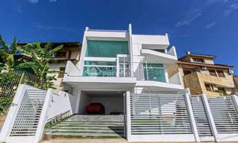 Imagem: PORTO ALEGRE - Casa Padrão - Nonoai