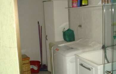 Imagem 7: Sobrado para venda com 340 metros quadrados com 4 quartos em Jardim Santo Antônio - Santo