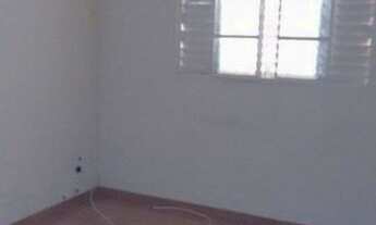 Imagem 7: Vendo casa em amplo terreno no bairro Tabatinga em Lorena-SP