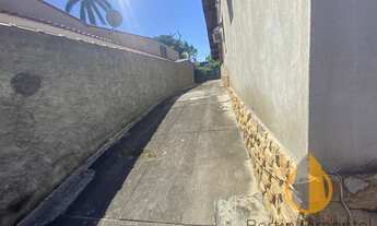 Imagem 4: CASA COM 1 SUÍTE 2 QUARTOS 5 VAGAS DE GARAGEM E QUINTAL