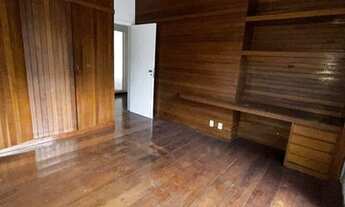 Imagem 6: Casa de condomínio para venda possui 1035 metros quadrados com 5 quartos