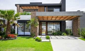 Imagem: Sobrado beira lago, mobiliado e decorado