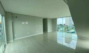 Imagem 2: Duplex para venda possui 196 metros quadrados com 3 quartos em Centro - Balneário Piçarras