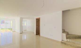 Imagem 2: Porto Alegre - Casa Padrão - Aberta dos Morros