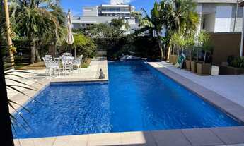 Imagem 7: Casa para venda com 400 metros quadrados com 4 quartos.