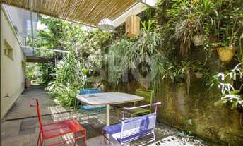 Imagem 4: Sobrado reformado à venda no bairro do Sumaré com 365m²