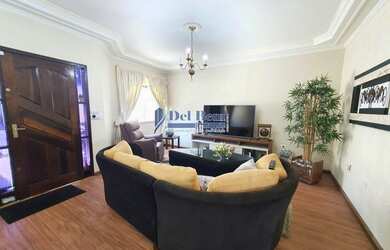 Imagem 6: Sobrado para Venda em Mogi das Cruzes, Vila Oliveira, 4 dormitórios, 1 suíte, 3 banheiros