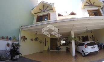 Imagem: PORTO ALEGRE - Casa Padrão - Ipanema