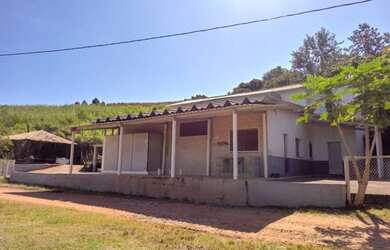 Imagem 3: SITIO COM ESCRITURA CASA SEDE E HOSPEDES E LAGOS COM NASCENTE EM ATIBAIA