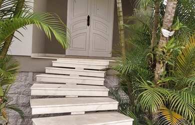 Imagem 4: Vendo casa de alvenaria com 242 metros de área construída, excelente localização