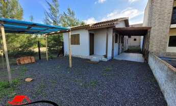 Imagem 3: IMPERDÍVEL! CASA 03 QUADRAS DO MAR! 03 DORMITÓRIOS! MOBILIADA! PRAIA DE TRAMANDAÍ!