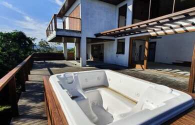 Imagem 4: Casa de condomínio para venda com 236 metros quadrados com 3 quartos, Praia do Silveira, G