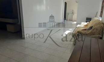 Imagem 4: Casa para aluguel tem 225 metros quadrados com 4 quartos em Jardim Santa Maria - Jacareí