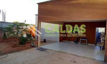 Imagem: Casa de 03 quartos bem estruturada a venda