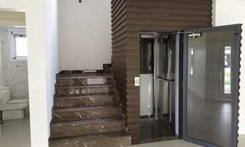 Imagem 7: Vendo lindíssima casa 387 m² com 5 suítes no condomínio clube ,fácil acesso a Porto Alegre