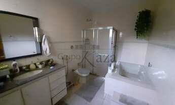 Imagem 4: Casa Térrea de Esquina - Parque Industrial - 3 Dormitórios - 10 vagas de garagem- Agende s