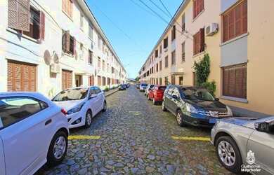 Imagem 2: Porto Alegre - Apartamento Padrão - Partenon