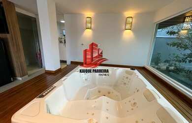 Imagem 3: Casa de condomínio para venda tem 635 metros quadrados com 4 quartos