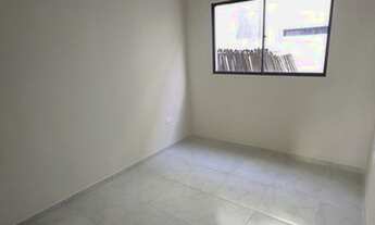 Imagem 7: APENAS 155 MIL! CASAS 03 QTS C/ VARANDA, BELO ACABAMENTO E ÔNIBUS NA PORTA!!