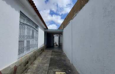 Imagem 4: Casa para venda tem 223 m² com 3 quartos em Joaquim Távora - Fortaleza - CE