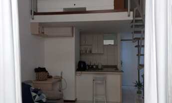 Imagem 3: Quarto e sala no Victoria Loft Corredor da Vitória loft oportunidade