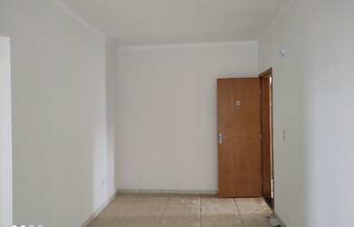 Imagem 4: Apartamento Térreo no Jardim Centenário, por R$ 200.000,00