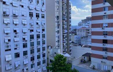 Imagem 4: Apartamento para venda possui 110 metros quadrados com 3 quartos em Ipanema - Rio de Janei