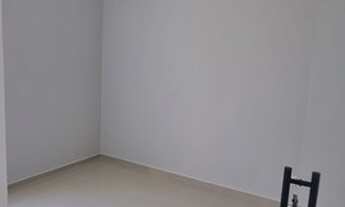 Imagem 6: Casa para venda possui 106 metros quadrados com 3 quartos e sala no pé direito alto