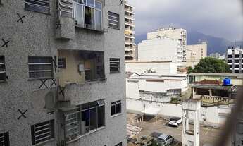 Imagem 2: Apartamento para venda com 70 metros quadrados com 2 quartos em Vila Isabel - Rio de Janei
