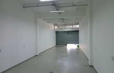 Imagem 2: Loja Reformada com 100 m² na Assis Brasil - Porto Alegre - RS