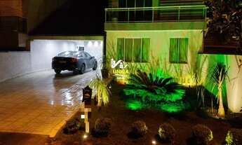 Imagem 2: Casa no Aruã; Mogi das Cruzes; Única Imóveis-sp. Fundo com a Reserva