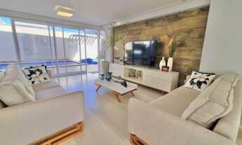 Imagem 3: Casa de condomínio sobrado para venda tem 356 metros quadrados com 4 quartos