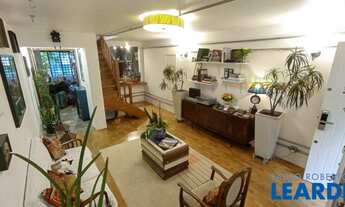 Imagem: CASA DE VILA - VILA MADALENA - SP