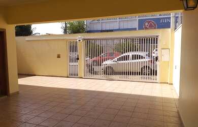 Imagem 4: Casa para venda tem 242 metros quadrados com 4 quartos em Jardim Dom Bosco - Campinas - SP