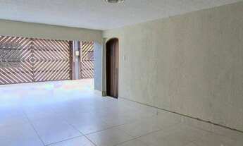 Imagem 5: Casa para venda tem 300 metros quadrados com 4 quartos em Vila Santa Rosa - Guarujá - SP