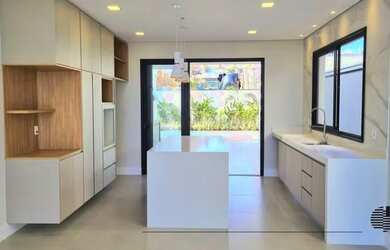 Imagem 3: Casa de condomínio para venda possui 371 metros quadrados com 3 quartos