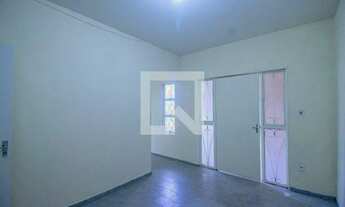 Imagem 2: Casa para Aluguel - Vila Curti, 2 Quartos, 80 m2