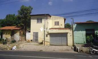 Imagem: Casa Duplex na Av. Duque de Caxias para