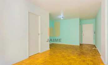 Imagem 3: O apto tem três quartos (sendo um uma suíte pequena), banheiro