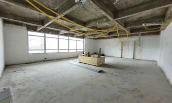 Imagem 4: VENDO ou ALUGO Conjunto no Itaim com 75,42m² com 1 vaga