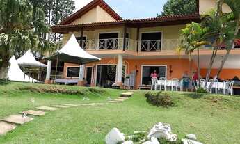 Imagem 2: Casa com 6 Dormitórios sendo 3 Suítes e Localizada no Jardim Estância Brasil - Atibaia - S