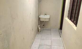Imagem 4: Alugo casa de 02 quartos no bairro Pinheirinho/Sitio Cercado, por R$1.300,00